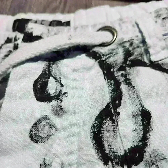 Crazy In Love heart eyes design hand-painted baby blue 100%  linen cargo pants - Picture 14 of 16